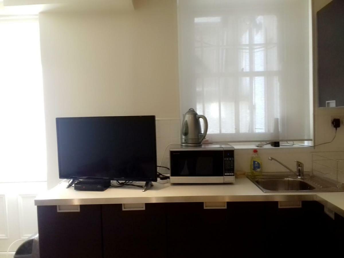 Lovely 1 Bed In Earls Court Appartement Londen Buitenkant foto
