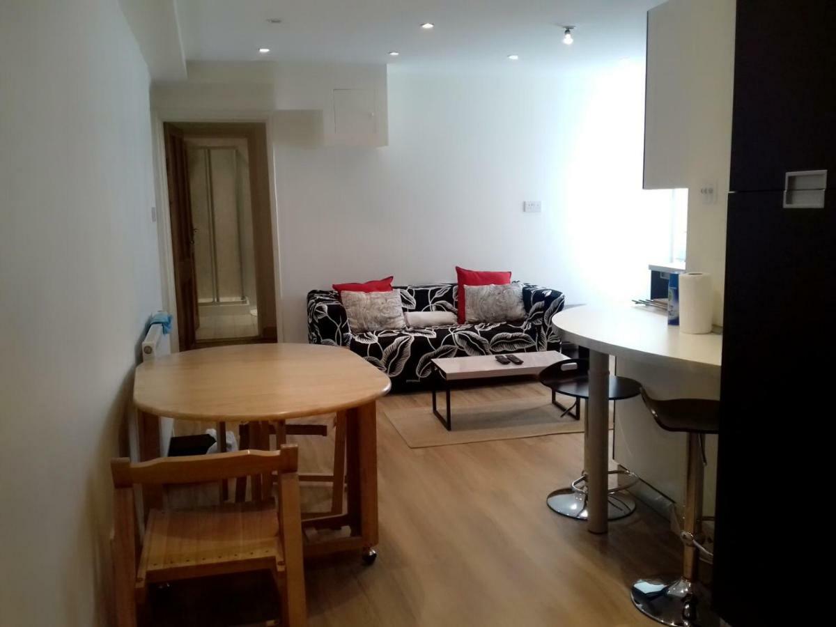 Lovely 1 Bed In Earls Court Appartement Londen Buitenkant foto